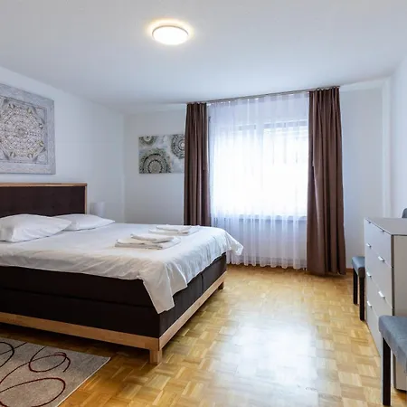 Executive 2br Flat Center - Mainau 11 *